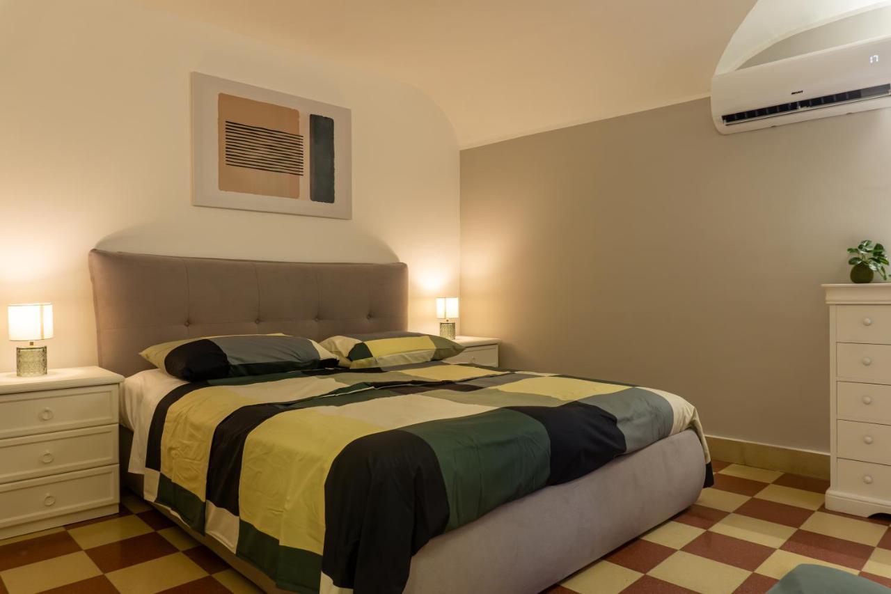 Mi Tu Apartments Catane Extérieur photo