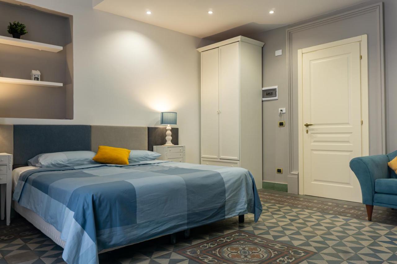 Mi Tu Apartments Catane Extérieur photo